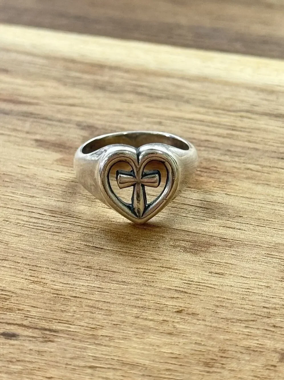 James Avery Retired Sterling Silver Eternal Love Ring Size 8